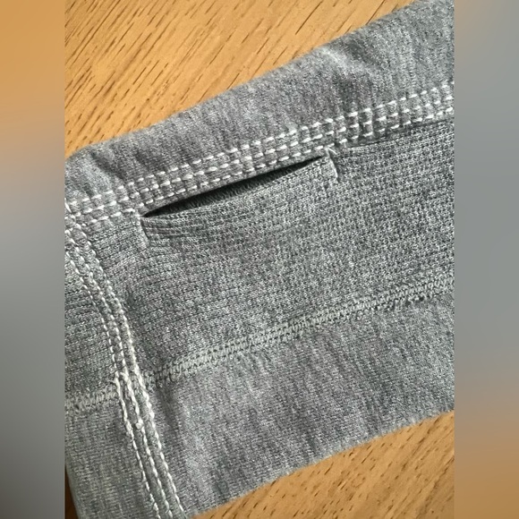 Lululemon Size 6 - Picture 6 of 7